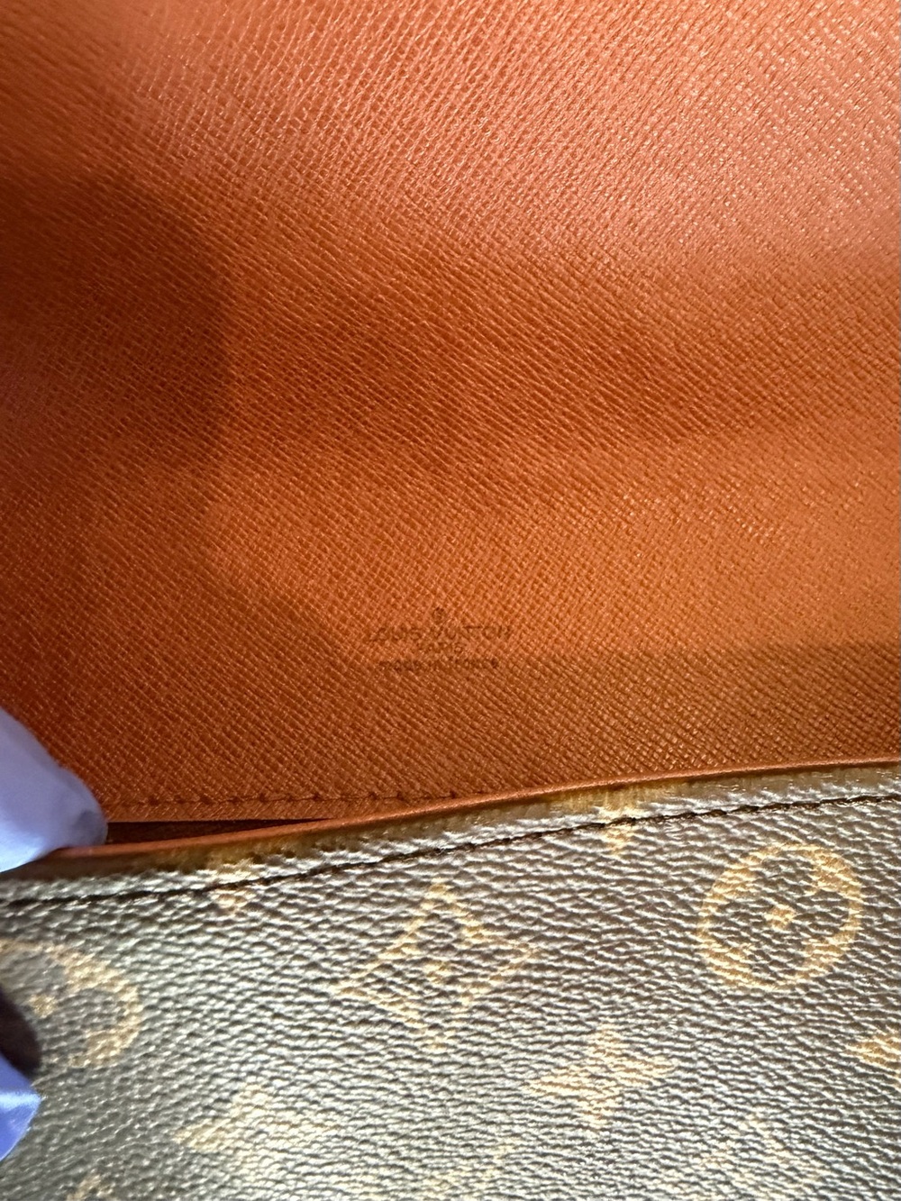Louis Vuitton Authentic Chantilly Monogram Vintage Crossbody Bag - Picture 5 of 16